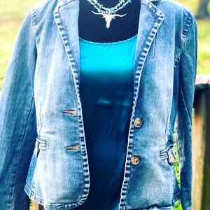 Cute fitted Old Navy Blazer